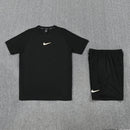 Nike Herren Set Trikot und Shorts