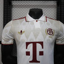 Bayern München Poloshirt Sonderedition 25/26 Herren Spieler-Version Weiß
