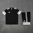 Adidas Herren Set Trikot und Shorts