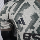 Bayern München Spezialedition 25/26 Herren Spieler-Version Poloshirt