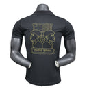 camiseta Barcelona Lamine Yamal, camiseta Barcelona edición especial, camiseta Barcelona polo versión jugador, camiseta negra Barcelona 24/25, camiseta Lamine Yamal, camiseta número 304 Barcelona, camiseta Barcelona con detalles dorados, camiseta FC Barcelona hombre, camiseta versión jugador Lamine Yamal, camiseta Nike Barcelona, camiseta Lamine Yamal edición limitada, camiseta Barcelona 2024, camiseta edición especial Yamal, camiseta Barcelona 2025 hombre, camiseta colección Lamine Yamal, camiseta Barcelon