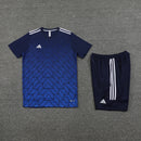 Adidas Set Herren Trikot und Shorts