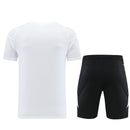Adidas Set Herren Trikot und Shorts