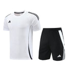 Adidas Set Herren Trikot und Shorts