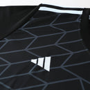 Adidas Set Herren Trikot und Shorts