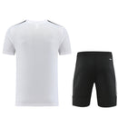Adidas Set Herren Trikot und Shorts
