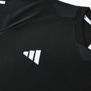 Adidas Set Herren Trikot und Shorts