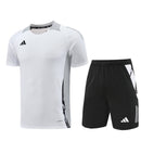 Adidas Set Herren Trikot und Shorts