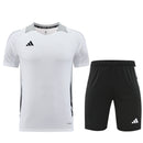 Adidas Set Herren Trikot und Shorts