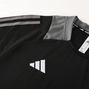Adidas Set Herren Trikot und Shorts