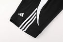 Adidas Set Herren Trikot und Shorts