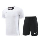 Nike Set Herren Trikot und Shorts