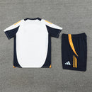 Real Madrid Trainingsset 24/25 Ärmelloses Shirt und Shorts