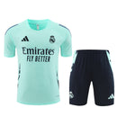 Real Madrid Trainingsset 24/25 Trikot und Shorts