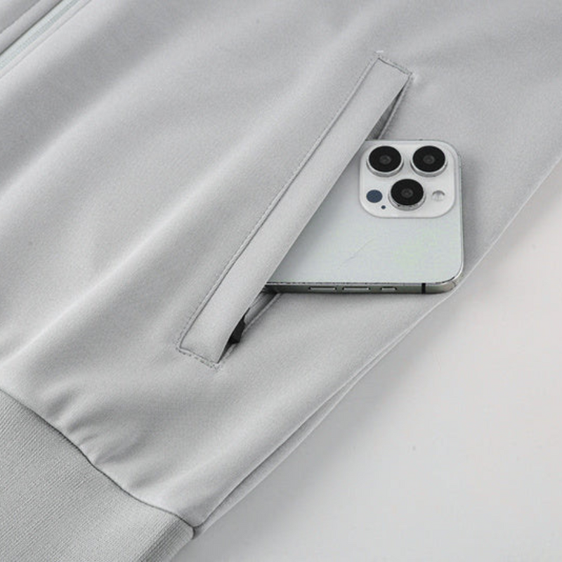 chándal Nike Tottenham 24/25, chándal Tottenham gris, ropa deportiva Tottenham, chándal Nike 2024, chándal Tottenham oficial, chándal Nike Tottenham Hotspur, chándal Nike con logo Tottenham, chándal Tottenham 2023, chándal Dri-FIT Tottenham, chándal Tottenham 2024, ropa deportiva fútbol Tottenham, chándal Nike deportivo, chándal Tottenham original, chándal cómodo Tottenham, chándal moderno Tottenham, chándal Nike hombre, chándal Nike mujer, chándal Tottenham elegante.