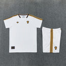 Manchester United Terrace Icons 26/27 Trikot und Shorts