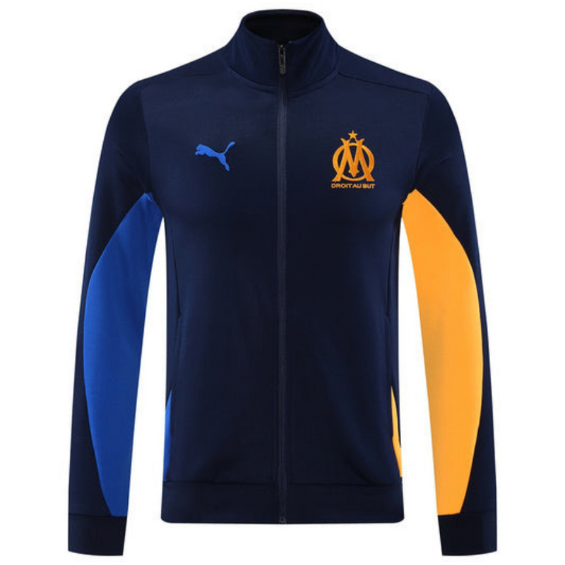 chándal Puma Olympique de Marseille 24/25, chaqueta Puma Olympique de Marseille azul marino, chaqueta fútbol Olympique de Marseille, ropa deportiva Puma Olympique de Marseille, chándal azul marino Puma, chándal Puma con detalles naranjas, chándal oficial Olympique de Marseille, chaqueta deportiva Puma, ropa deportiva Puma, chándal fútbol Olympique de Marseille, chaqueta Puma naranja, ropa de fútbol Olympique de Marseille, chándal Puma original, chándal Puma 2024, chaqueta fútbol con detalles naranja, chánda
