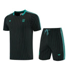 Liverpool FC Terrace Icons 26/27 Trikot und Shorts