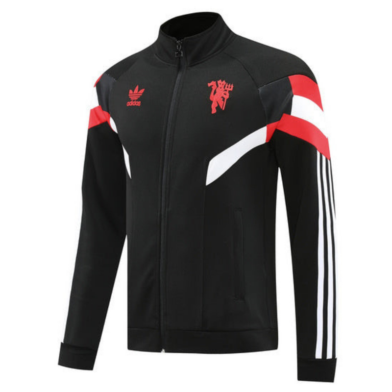 Chándal Manchester United, Chándal Adidas Manchester United, Chándal Manchester United 24/25, Chándal Manchester United negro, Chándal Manchester United detalles rojos, Ropa deportiva Manchester United, Chándal Adidas Manchester United, Chándal con escudo Manchester United, Chándal Manchester United para entrenar, Chándal Adidas Manchester United 2024, Chándal Manchester United oficial, Chándal Adidas Manchester United con cremallera, Chándal Manchester United para aficionados, Chándal Adidas con logo Manch