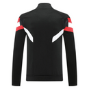 Chándal Manchester United, Chándal Adidas Manchester United, Chándal Manchester United 24/25, Chándal Manchester United negro, Chándal Manchester United detalles rojos, Ropa deportiva Manchester United, Chándal Adidas Manchester United, Chándal con escudo Manchester United, Chándal Manchester United para entrenar, Chándal Adidas Manchester United 2024, Chándal Manchester United oficial, Chándal Adidas Manchester United con cremallera, Chándal Manchester United para aficionados, Chándal Adidas con logo Manch