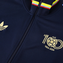 Chándal Adidas Colombia 100 Años, Chándal Colombia 100 Años, Ropa deportiva Colombia, Chándal de fútbol Colombia, Chándal Adidas conmemorativo, Chándal Colombia 2024, Ropa Adidas Colombia, Chándal Colombia azul marino, Chándal Adidas AEROREADY, Chándal Adidas Colombia 100 años, Chándal deportivo Colombia, Chándal de fútbol Adidas Colombia, Ropa conmemorativa Colombia, Chándal Colombia conmemorativo, Chándal Colombia selección, Chándal Colombia para entrenar.