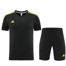 Adidas Set Herren Trikot und Shorts - SHOP DES SPIELERS