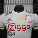 Shop des Spielers, Ajax Bob Marley Trikot, Ajax Amsterdam 2026, Bob Marley Edition Ajax, Spieler-Version Ajax, Authentic Ajax Trikot, Ajax Weiß Trikot, Fußball Trikot Sammler, Limited Edition Ajax, Ajax Fanshop, Ajax Spieler-Version 25/26, Fußball Trikot Bob Marley, limitierte Ajax Edition.