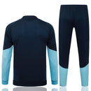 Shop des Spielers, Argentinien Trainingsanzug, Argentinien Set Marineblau, Albiceleste Fanartikel, Fußball Trainingsanzug Argentinien, Argentinien 26/27, Argentinien Sportanzug, Trainingsjacke Argentinien, AFA Fanbekleidung, Fußball Lifestyle Argentinien, Herren Sportset, Fußball Fan-Outfit.