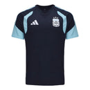 Argentinien Trainingstrikot 2026 2027 Herren marineblau Trainingsshirt 1.1 Premium Qualität Shop des Spielers AFA 3 Sterne Blau. Argentinien Trainingstrikot 2026 blau, AFA Trainingsshirt 26/27 marine, Argentinien Training dunkelblau, AFA Ausrüstung 2026, 1.1 Qualität AFA Training, Blaues Argentinien Trikot kaufen, Fußball Training Argentinien 2027.