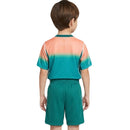 Shop des Spielers, Australien Kinder-Set 26/27, Australien Auswärtstrikot Kinder, Australien Trikot und Shorts, Australien Fußballtrikot Kinder 2027, DFB Australien Fan-Set, Fußball-Shop Australien, Kinder-Trikot Set Australien, Australien 26/27 Kollektion, Fußball Fan-Set Australien, Sportbekleidung Kinder Australien.