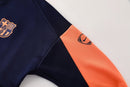 Shop des Spielers, FC Barcelona Trainingsanzug 25/26, Barcelona Blau Orange, FC Barcelona Sportanzug Herren, Barça Jacke Hose, Fußball Trainingsanzug, Barcelona Trainingsset, Performance Sportbekleidung, Barcelona 2026, Trainingsanzug Herren Blau, Barcelona Trainingskleidung, FC Barcelona Fanshop, Sportanzug Barcelona.