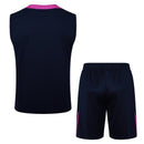 FC Barcelona Trainingsset 2025 2026 Herren marineblaues Tanktop ärmellos marineblaue Shorts 1.1 Premium Qualität Shop des Spielers Barça Workout Gear Navy, Barcelona Tanktop 2025 marineblau, FCB ärmellos blau, Barça Shorts navy, Barcelona Trikot 25/26 ohne Ärmel, Gym Kleidung FC Barcelona, 1.1 Qualität Barça, Lamine Yamal Training, Barcelona Fanshop Deutschland, Fußball Tanktop Herren marineblau.