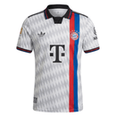 Shop des Spielers, FC Bayern Auswärtstrikot 26/27, Bayern München Trikot Polo, FCB Trikot 26/27 Herren, Bayern München Fan-Artikel, FCB Auswärtstrikot 2026 2027, Fußball Trikot Bayern Polo-Stil, Bayern Trikot Shop, Fan-Shirt FC Bayern München, Bayern München Trikot limitiert, FCB 26/27 Saison.