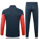 Shop des Spielers, FC Bayern Trainingsanzug 25/26, FC Bayern Jacke Dunkelgrau, FC Bayern Hose Orange, Bayern München Training-Set Grau, Fußball Trainingsanzug Bayern, FC Bayern München Kollektion 2026, Mia San Mia, Sportbekleidung FC Bayern, Bayern München Fan-Shop, Fußball-Trainingsanzug 2025, FC Bayern Trainingskleidung Dunkelgrau.