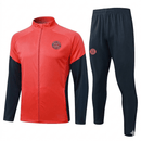 Shop des Spielers, FC Bayern Trainingsanzug 25/26, FC Bayern Jacke Orange, FC Bayern Hose Dunkelgrau, Bayern München Training-Set, Fußball Trainingsanzug Bayern, FC Bayern München Kollektion 2026, Mia San Mia, Sportbekleidung FC Bayern, Bayern München Fan-Shop, Fußball-Trainingsanzug 2025, FC Bayern Trainingskleidung.