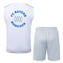 FC Bayern München Trainingsset 2025 2026 Herren weißes Tanktop ärmellos graue Shorts 1.1 Premium Qualität Shop des Spielers FCB Workout Gear, FC Bayern Tanktop 2025, Bayern München ärmellos weiß, FCB Shorts grau, Bayern Trikot 25/26 ohne Ärmel, Gym Kleidung Bayern, 1.1 Qualität FCB, Bayern München Sommer-Set, Fußball Tanktop Herren, Bayern München Fanshop Deutschland.