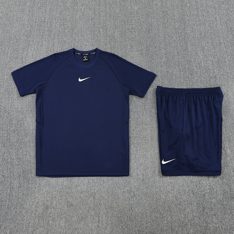 Nike Herren Set Trikot und Shorts