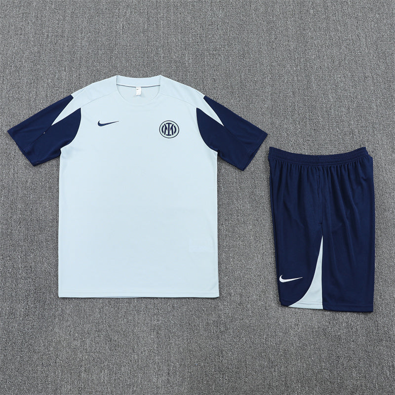 Inter Mailand Trainingsset 25/26 Trikot und Shorts