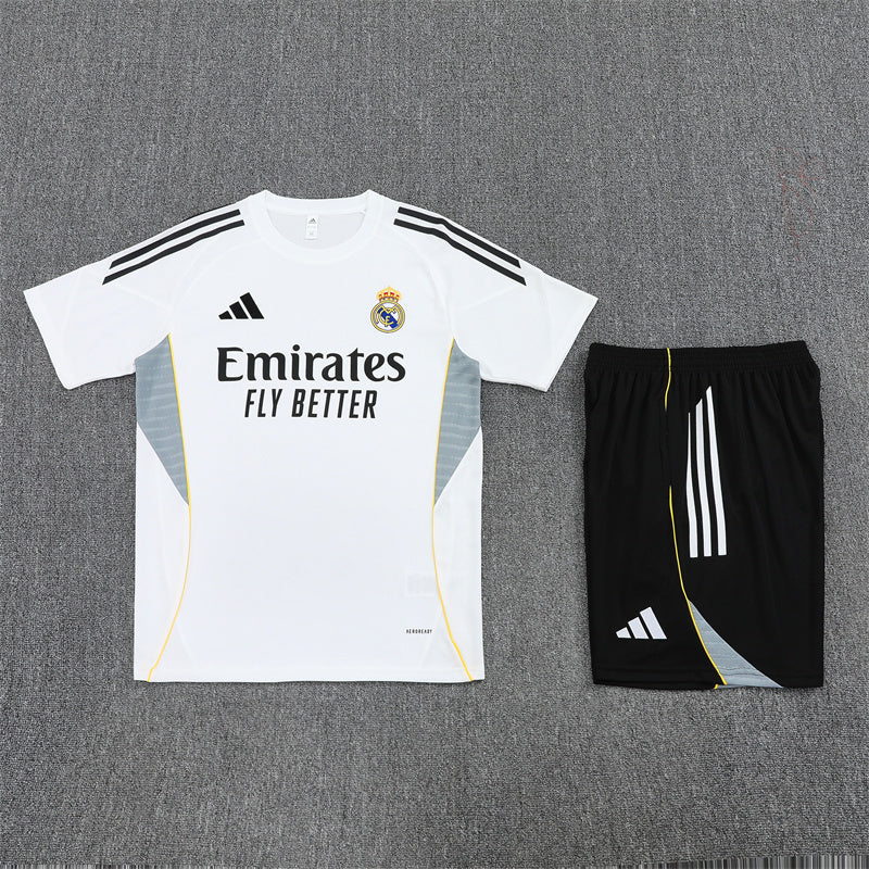 Real Madrid Madrid Trainingsset 25/26 Trikot und Shorts