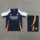Real Madrid Trainingsset 24/25 Trikot und Shorts