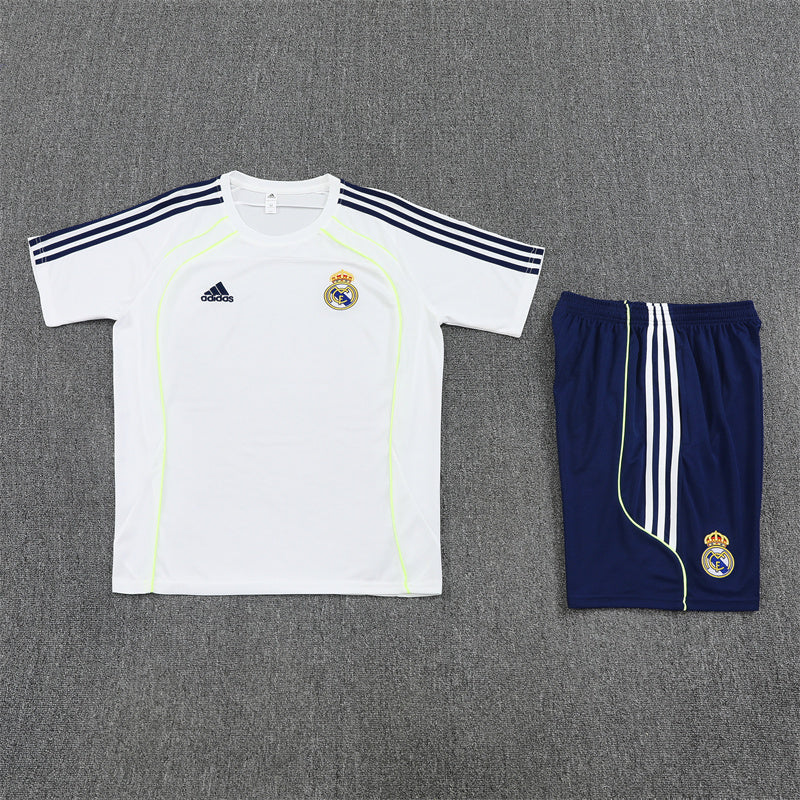 Real Madrid Madrid Trainingsset 25/26 Trikot und Shorts