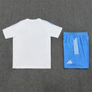 Real Madrid Trainingsset 25/26 Trikot und Shorts