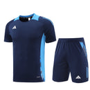 Adidas Set Herren Trikot und Shorts