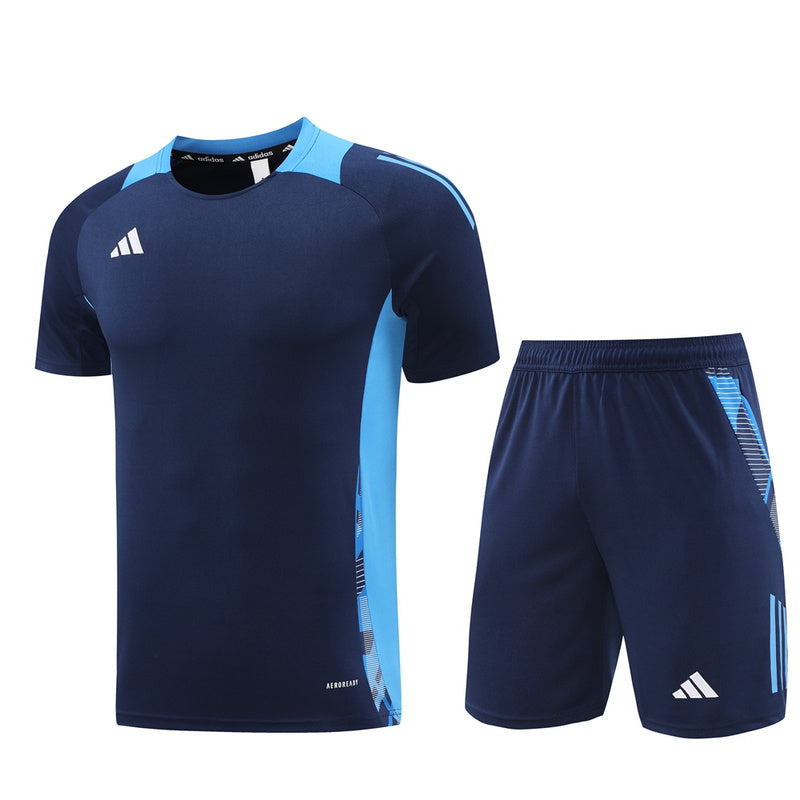 Adidas Set Herren Trikot und Shorts