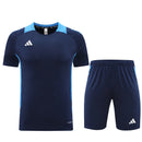 Adidas Set Herren Trikot und Shorts