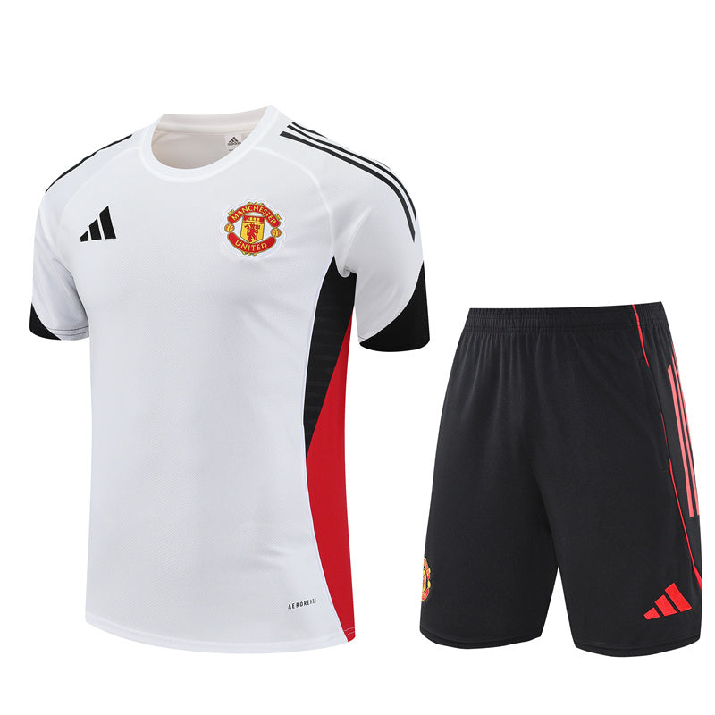 Manchester United Trainingsset 25/26 Trikot und Shorts