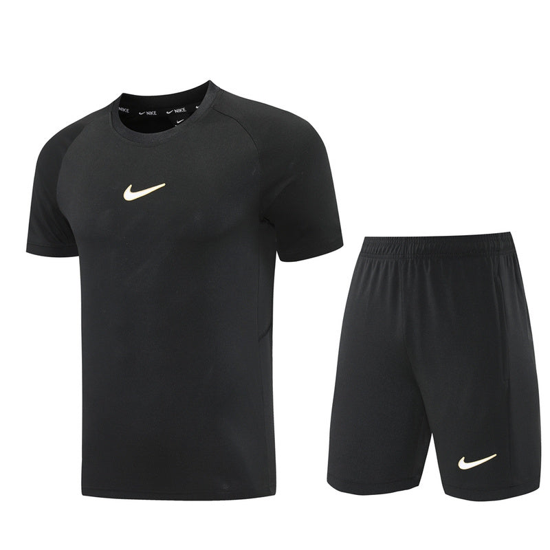 Nike Herren Set Trikot und Shorts