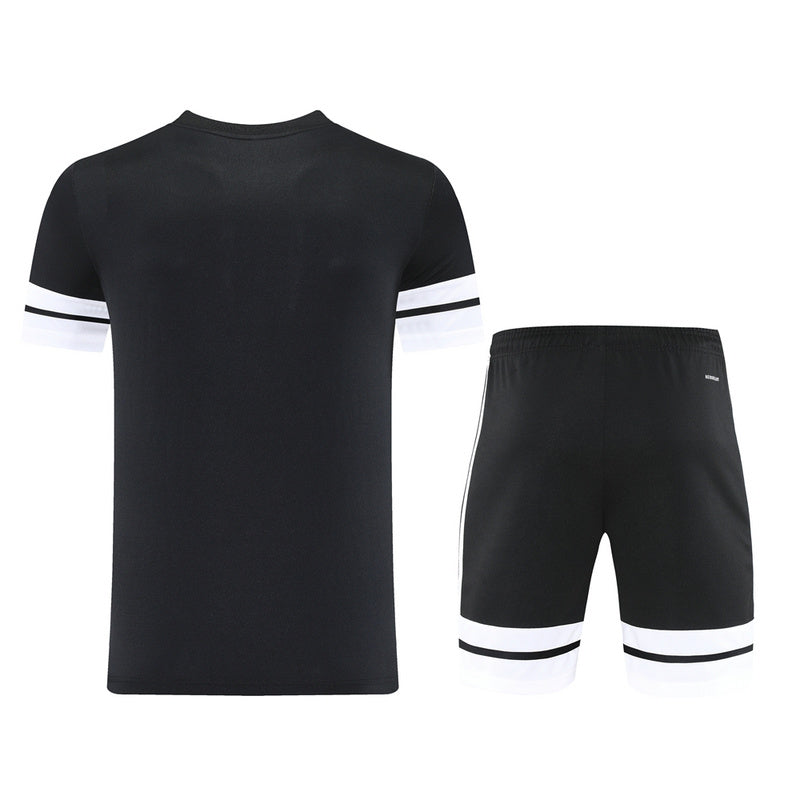 Adidas Herren Set Trikot und Shorts