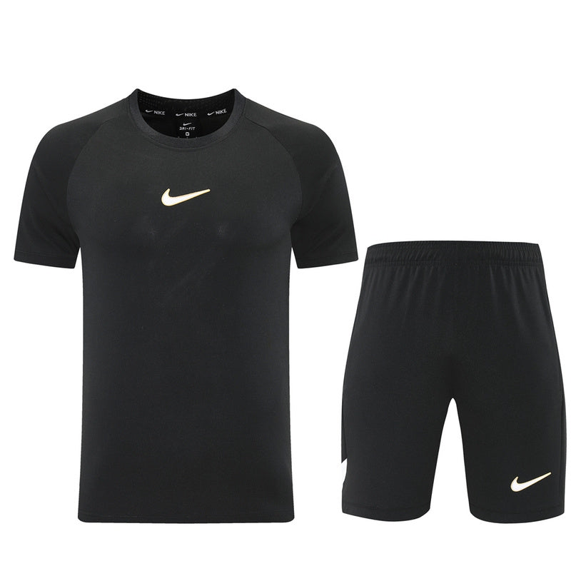 Nike Herren Set Trikot und Shorts