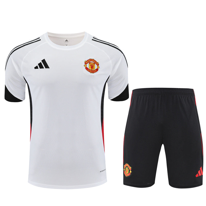 Manchester United Trainingsset 25/26 Trikot und Shorts